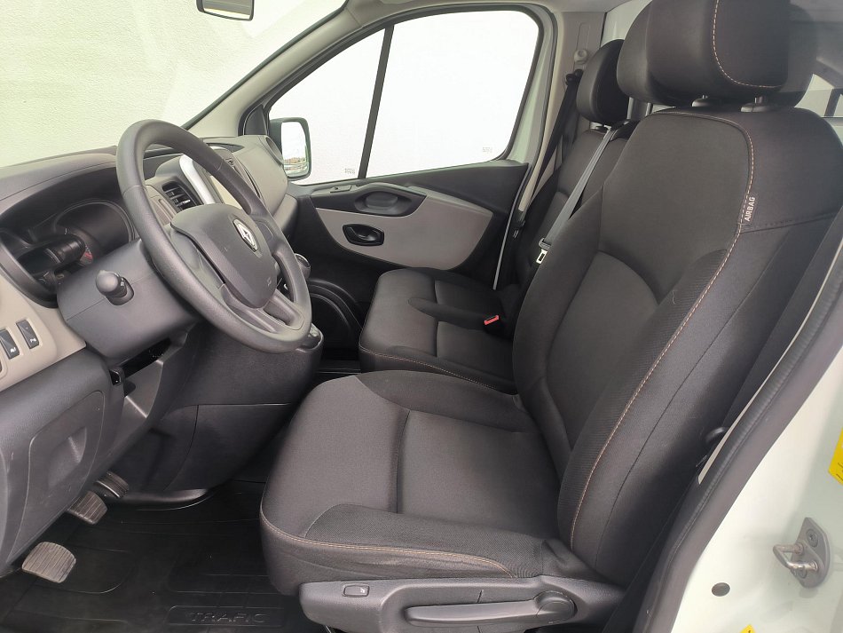 Renault Trafic 1.6dCi  DÍLNA