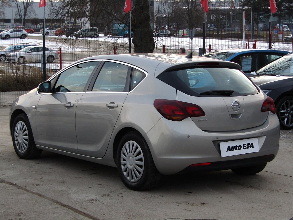 Opel Astra 1.4i 