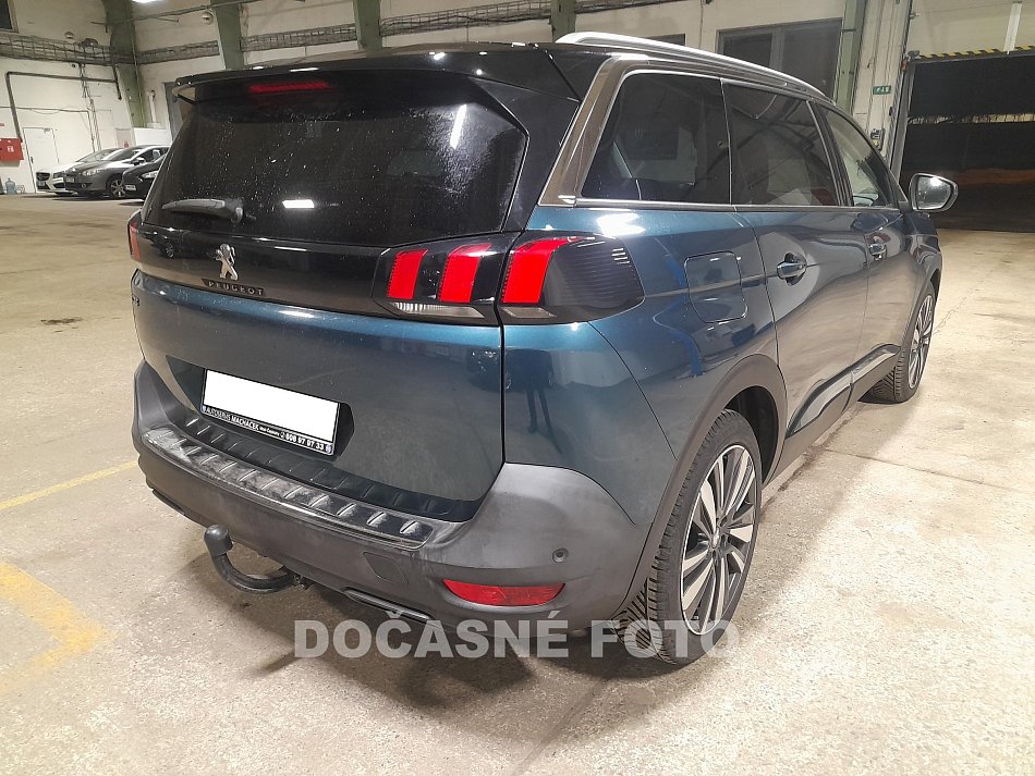 Peugeot 5008 1.5 HDi  4x4, 7míst