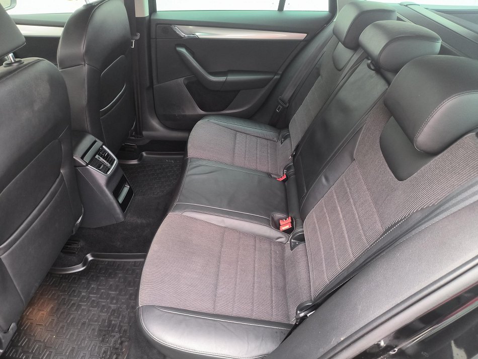 Škoda Octavia III 2.0 TDi Elegance