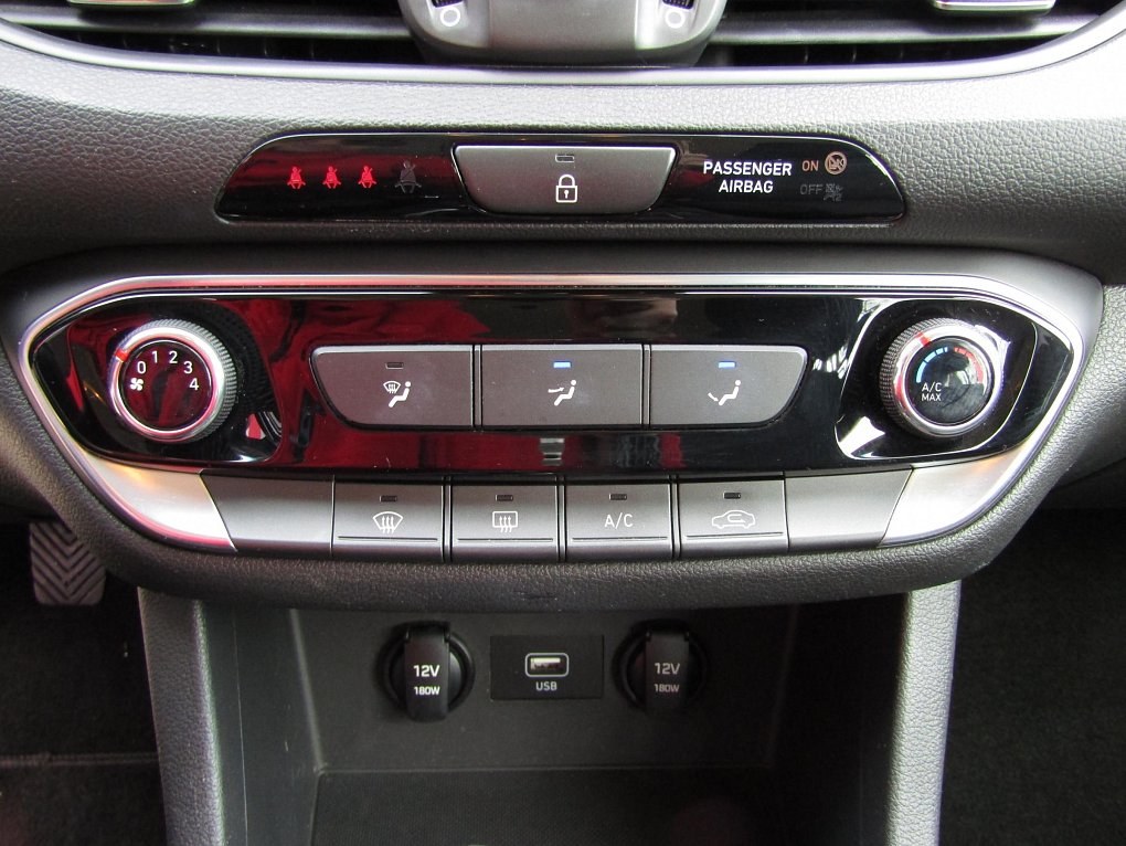 Hyundai I30 1.5 DPi 