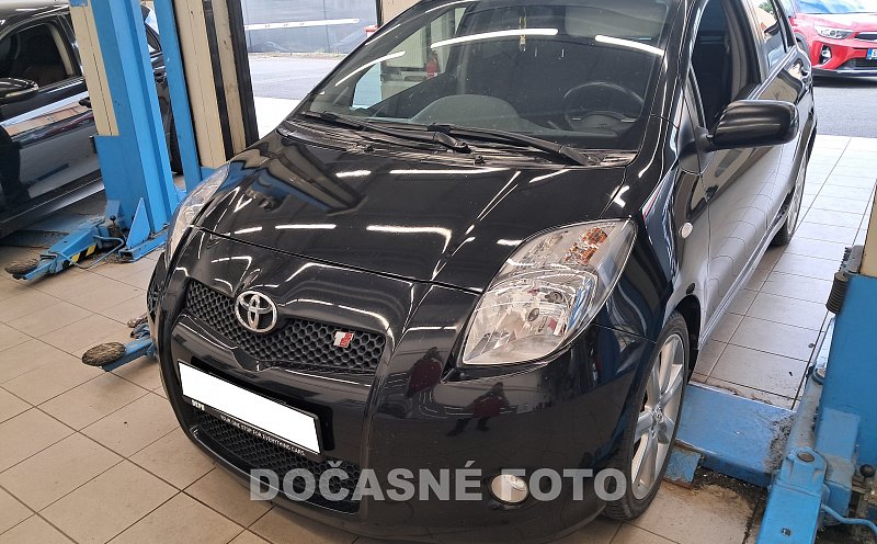 Toyota Yaris 1.8i 