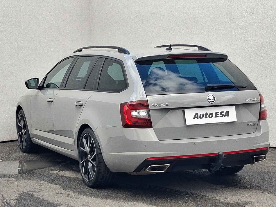 Škoda Octavia III 2.0 TSi RS245