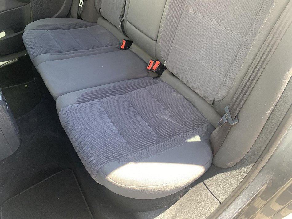 Volkswagen Golf 1.4i 