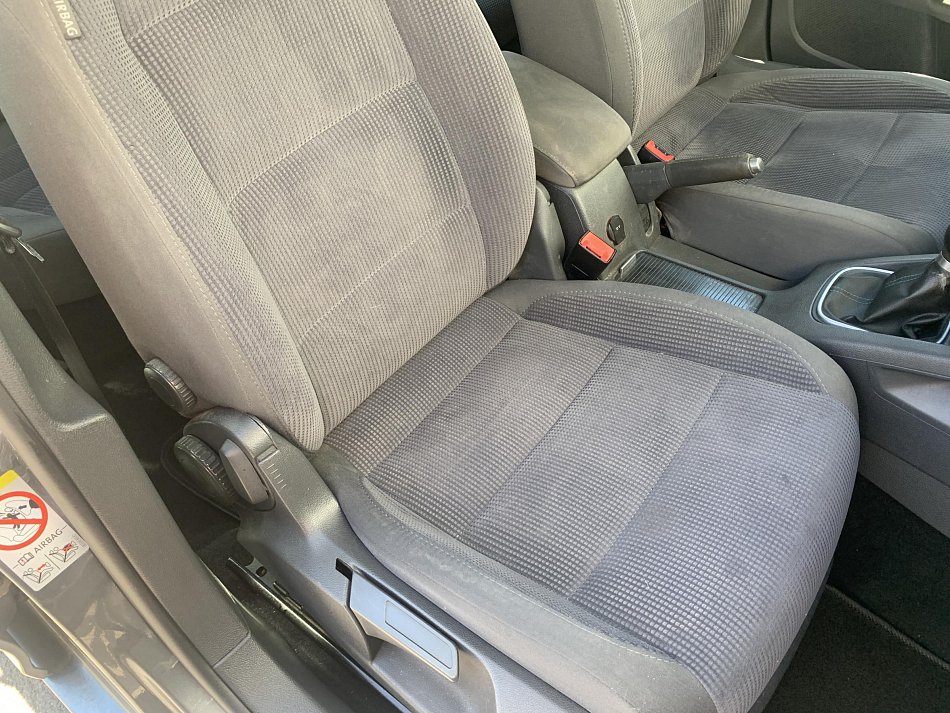 Volkswagen Golf 1.4i 