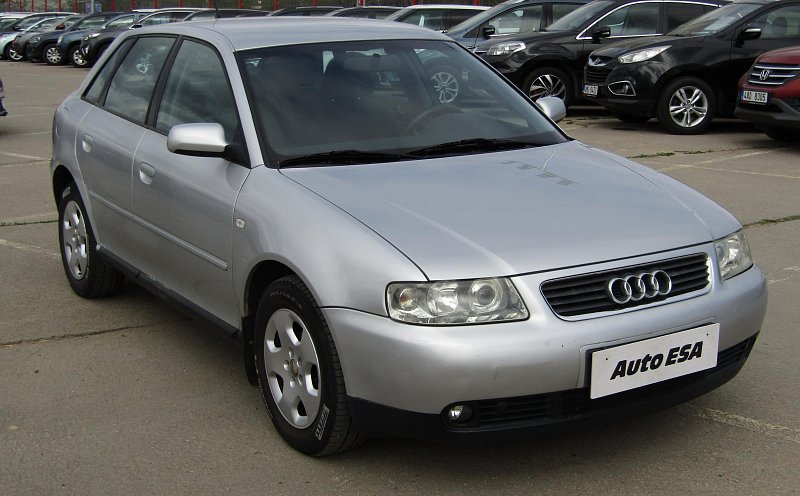 Audi A3 1.6i 