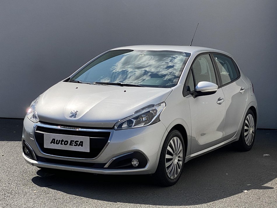 Peugeot 208 1.2PT 