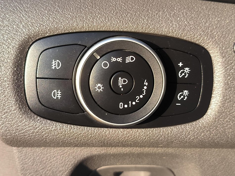 Ford Transit Custom 2.0TDCi Trend L2 5míst