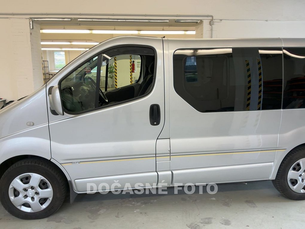 Opel Vivaro 2.5CDTi Cosmo WESTFALIA