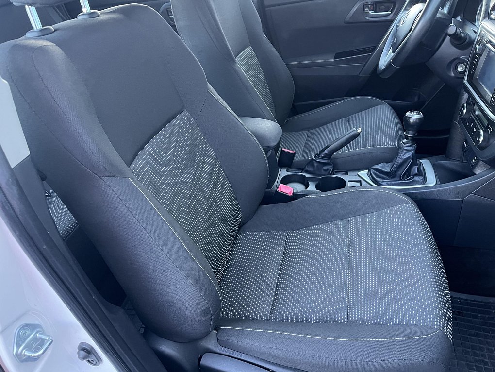 Toyota Auris 1.6 VVTi 