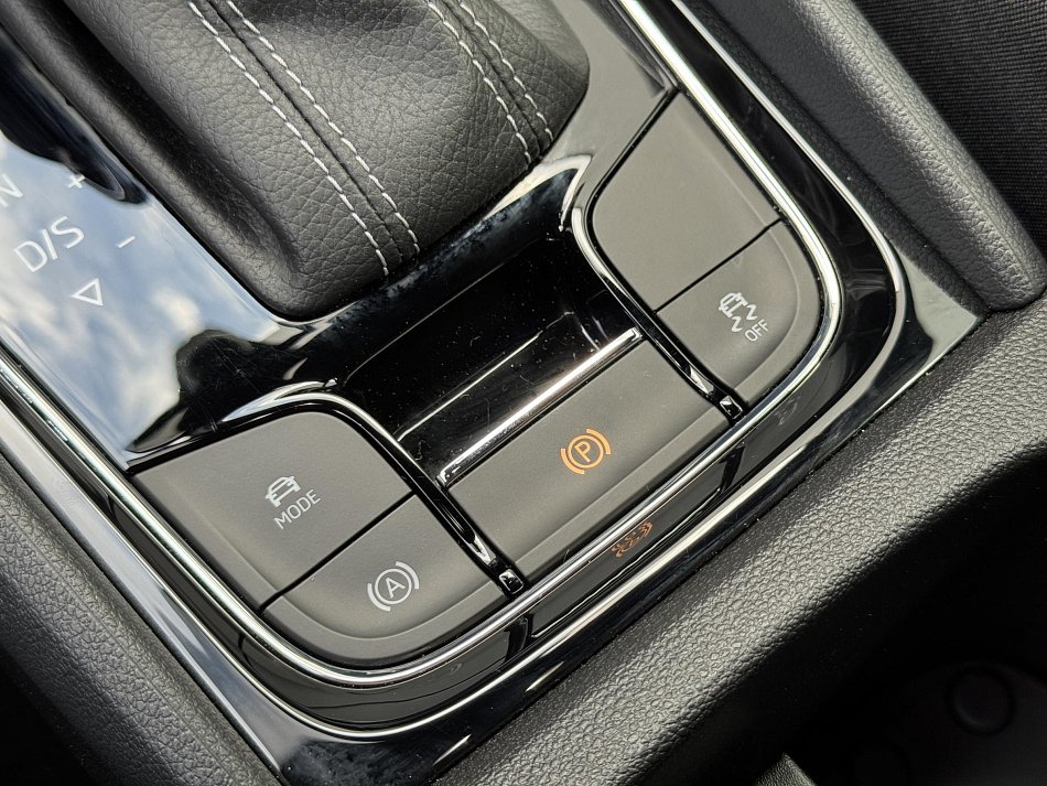 Škoda Karoq 1.5 TSi SportLine