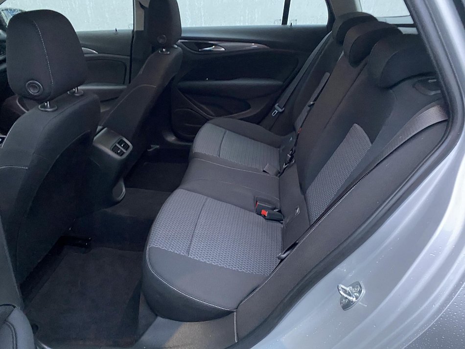 Opel Insignia 1.5 CDTI 