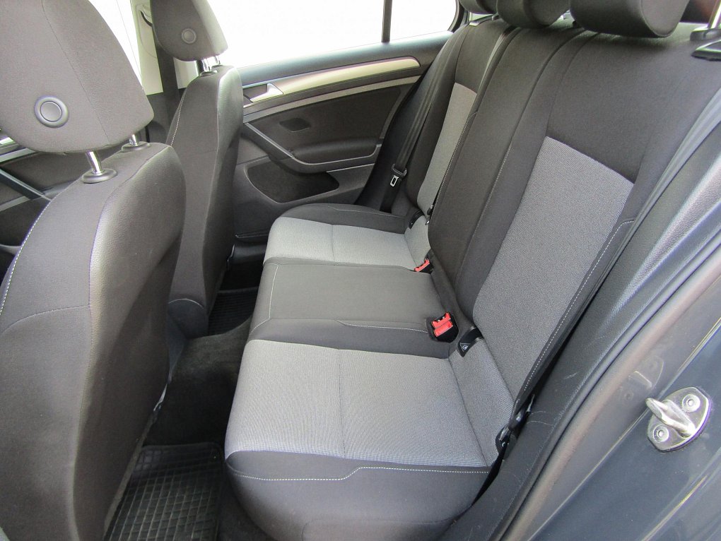 Volkswagen Golf 1.2TSi 