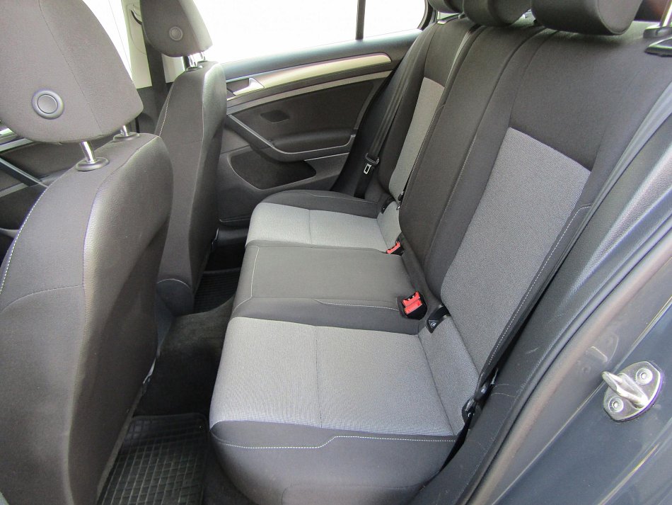 Volkswagen Golf 1.2TSi 