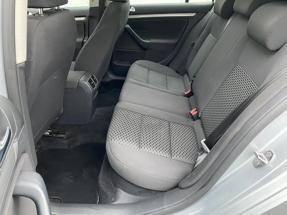 Volkswagen Golf 1.6 TDi Trendline