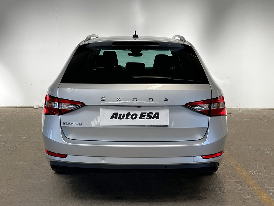 Škoda Superb III 2.0 TDi 