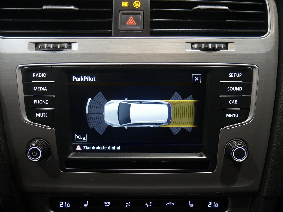 Volkswagen Golf 1.4 TSI 