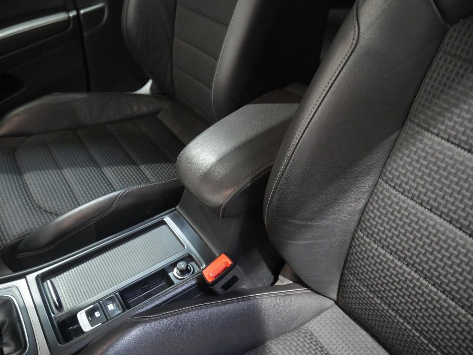 Volkswagen Golf 1.4 TSI 