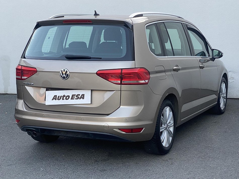 Volkswagen Touran 2.0 TDi Highline