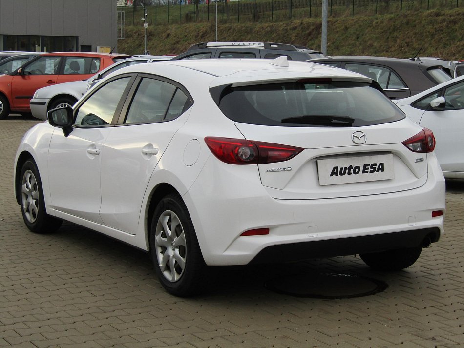 Mazda 3 1.5i 