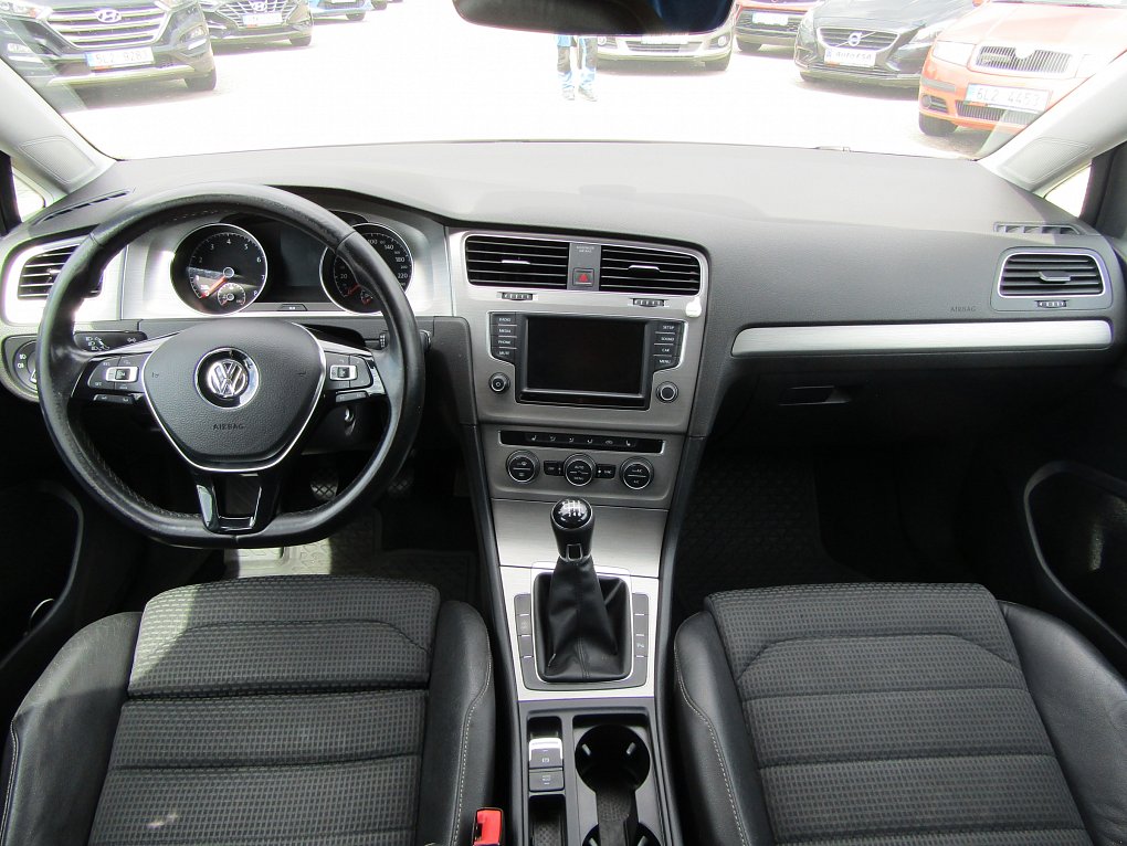 Volkswagen Golf 1.4TSI 