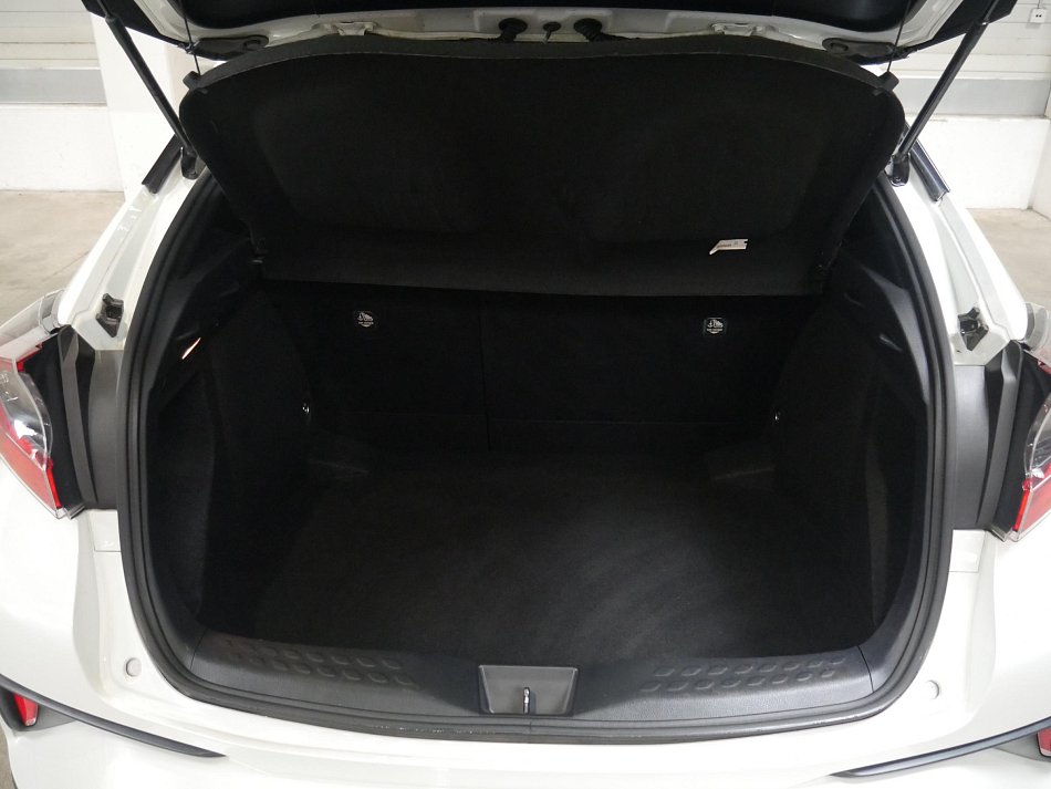 Toyota C-HR 1.8HSD Executive 2WD