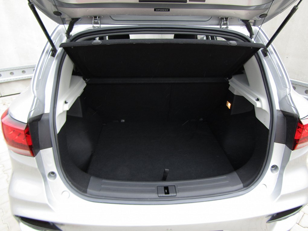 MG ZS 1.5 VTi 