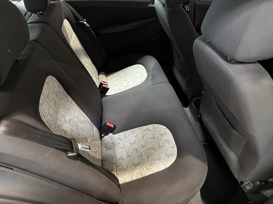 Škoda Fabia I 1.4i 16V 