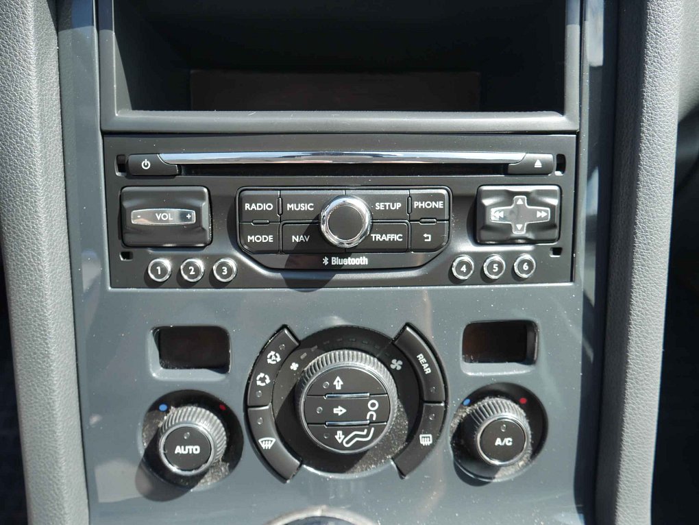 Peugeot 5008 1.6 HDI  7míst