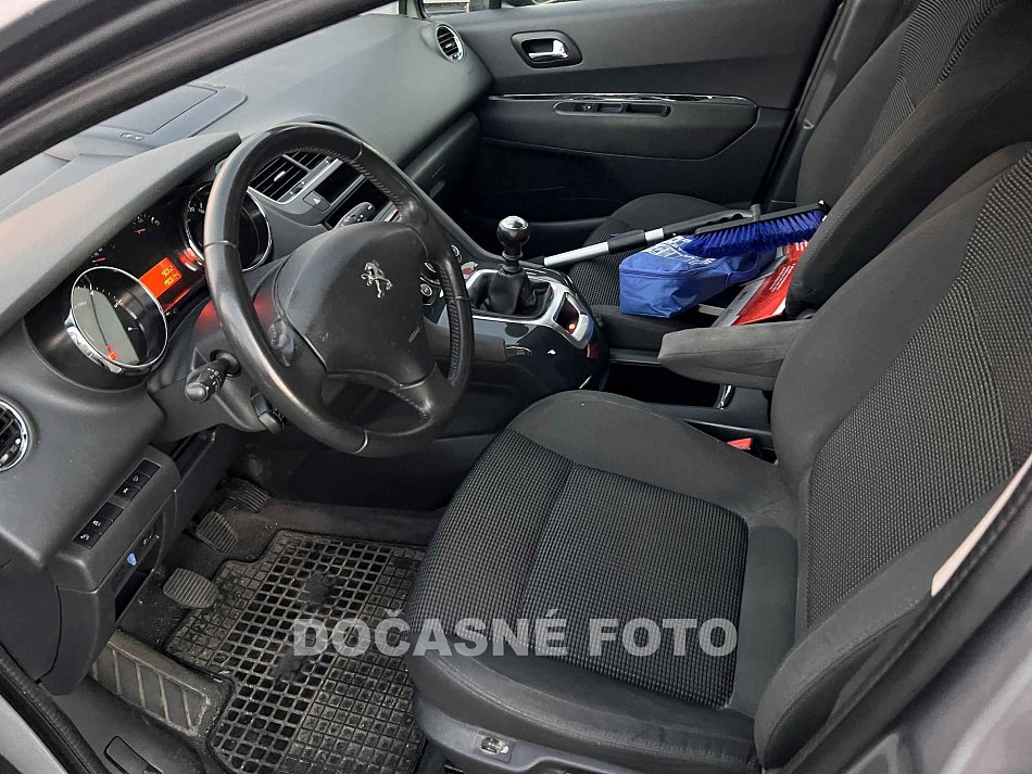 Peugeot 5008 1.6Hdi 