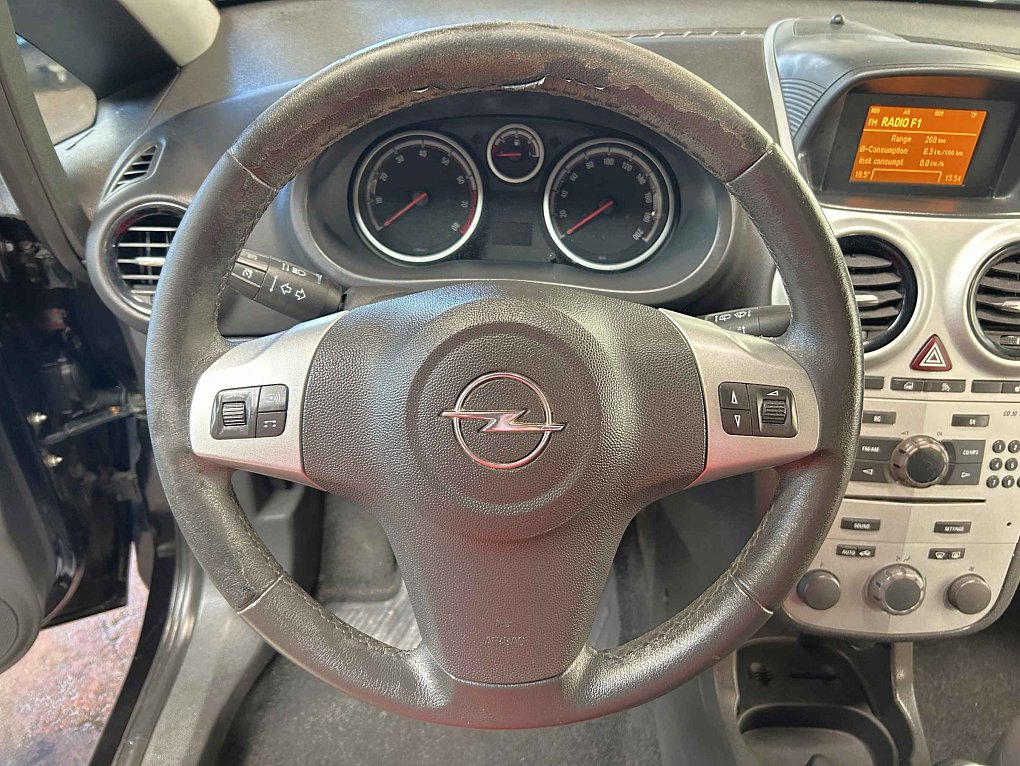 Opel Corsa 1.2i 