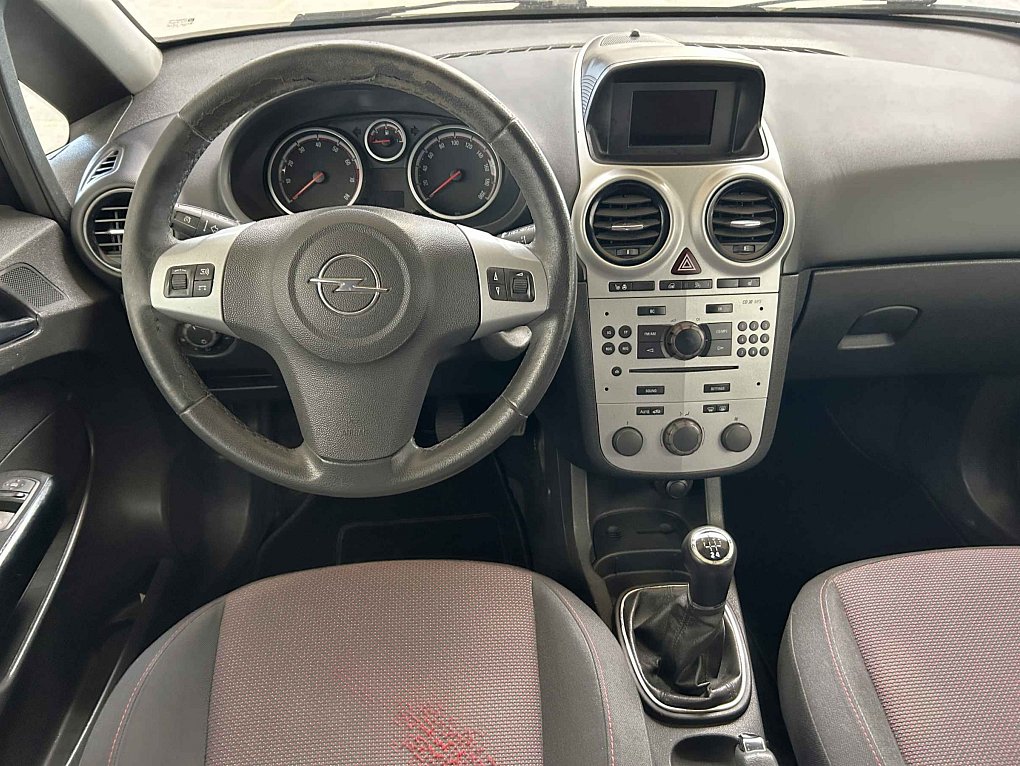 Opel Corsa 1.2i 