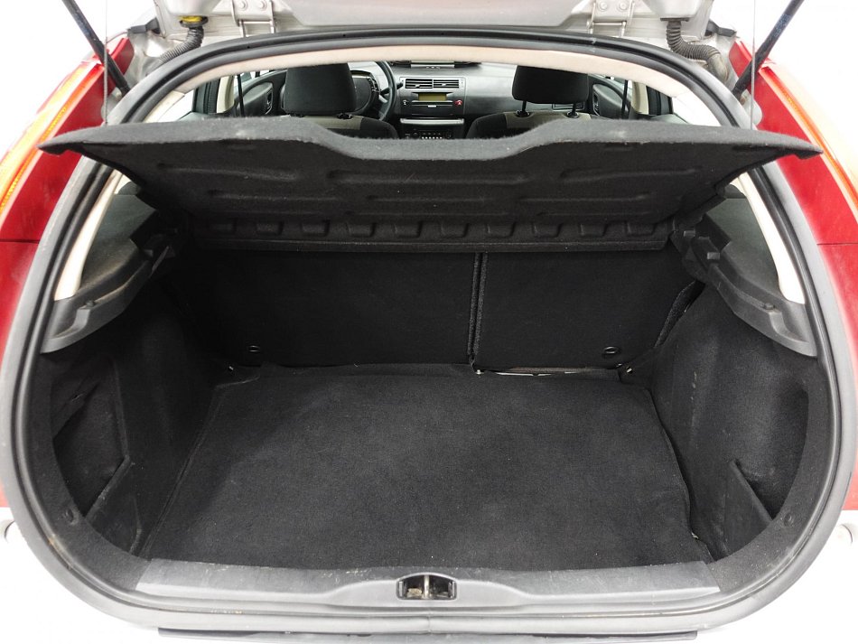 Citroën C4 1.6i 