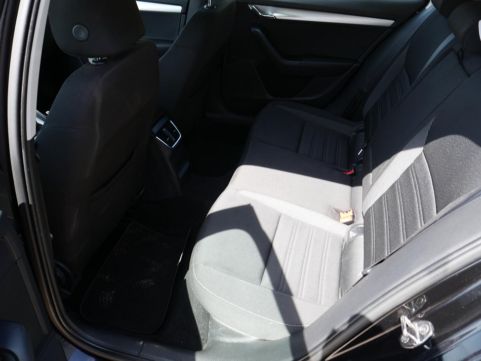 Škoda Octavia III 1.4 TSi Ambition Plus