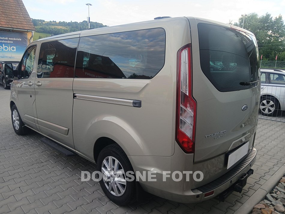 Ford Tourneo Custom 2.2TDCi Limited L2