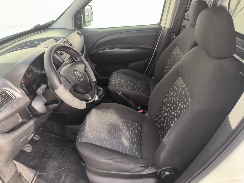 Opel Combo 1.4T 