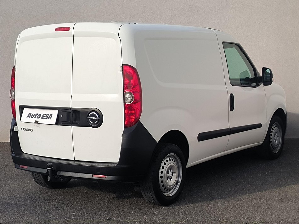 Opel Combo 1.4T 