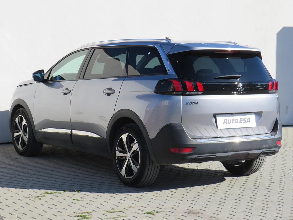 Peugeot 5008 1.5HDI 