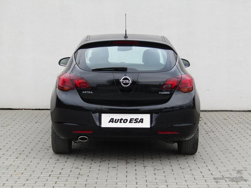 Opel Astra 1.4T Cosmo