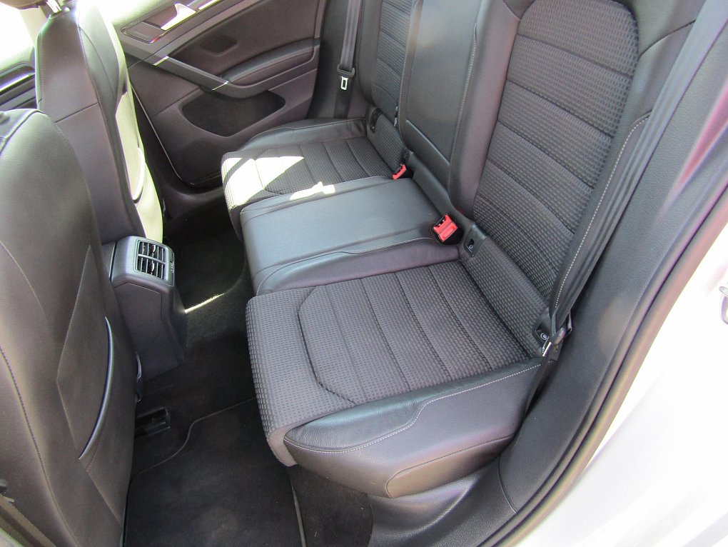 Volkswagen Golf 1.4 TSI Highline
