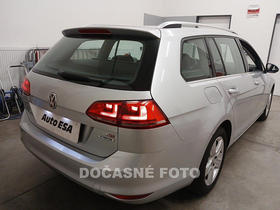 Volkswagen Golf 1.4 tsi 