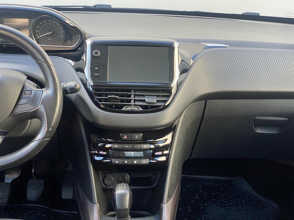 Peugeot 2008 1.2PT Active