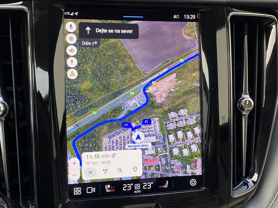 Volvo XC60 2.0 B4 Momentum AWD