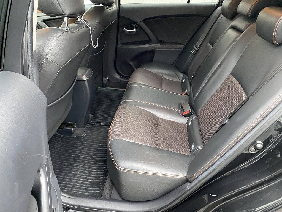 Toyota Avensis 1.6 D-4D 