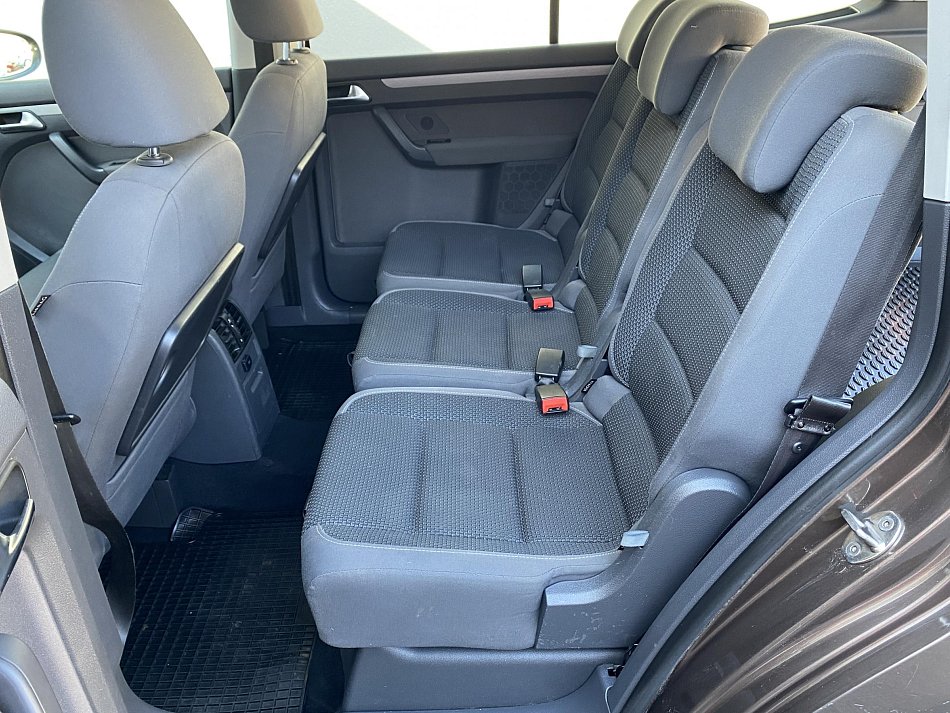 Volkswagen Touran 1.6 TDi 