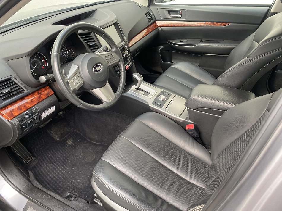 Subaru Outback 3.6 i 