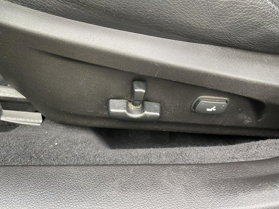 Subaru Outback 3.6 i 