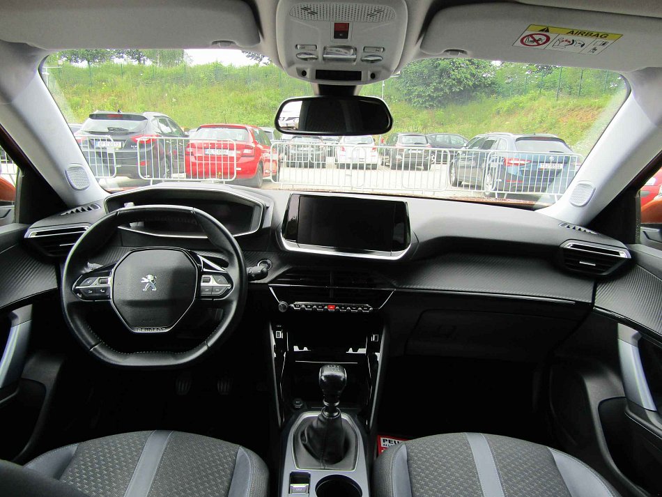 Peugeot 2008 1.2PT Allure