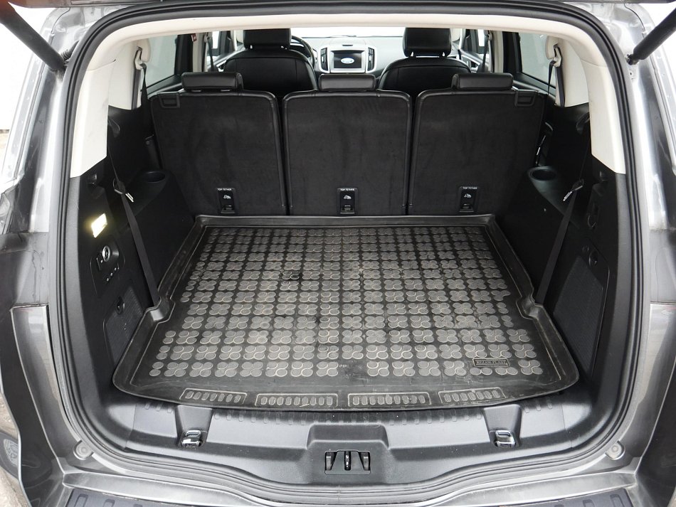 Ford S-MAX 2.0 TDCi  7míst