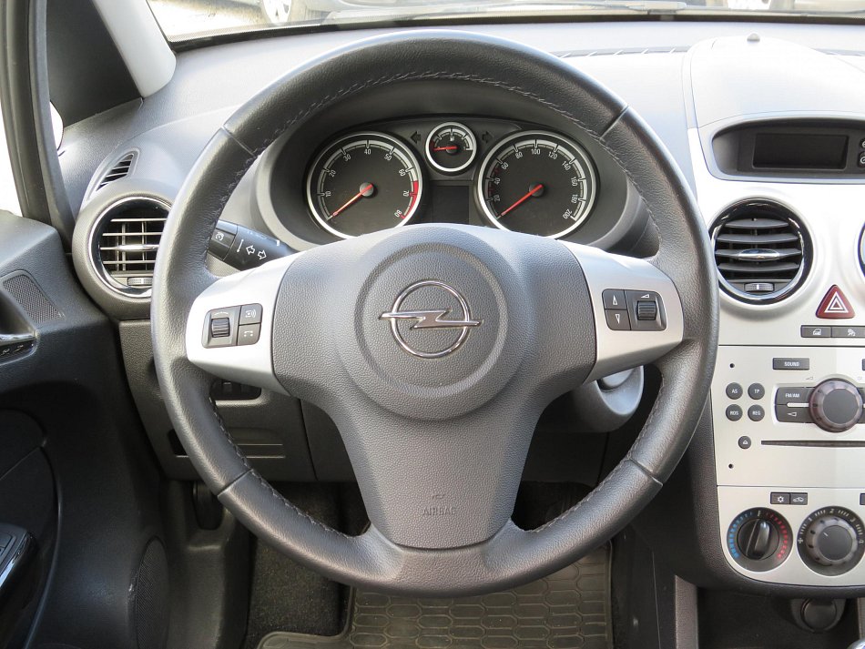 Opel Corsa 1.2 i 